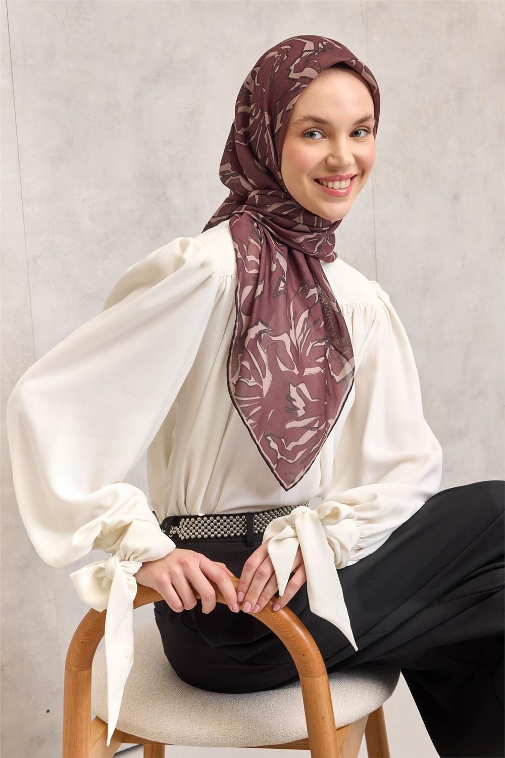 Pamuk Polyester Soft Eşarp Açık Kahverengi Soyut Desenli Tok Duruşlu 90x90
