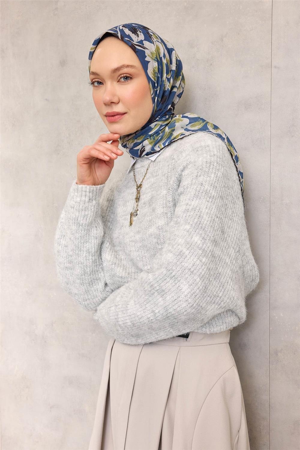 Pamuk Polyester Soft Eşarp Büyük Papatya Desen Mavi 90x90