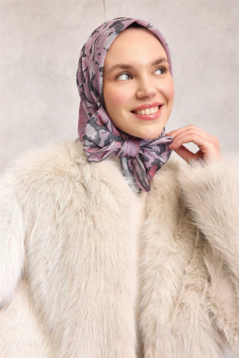 Pamuk Polyester Soft Eşarp Büyük Papatya Desen Toz Pembe 90x90