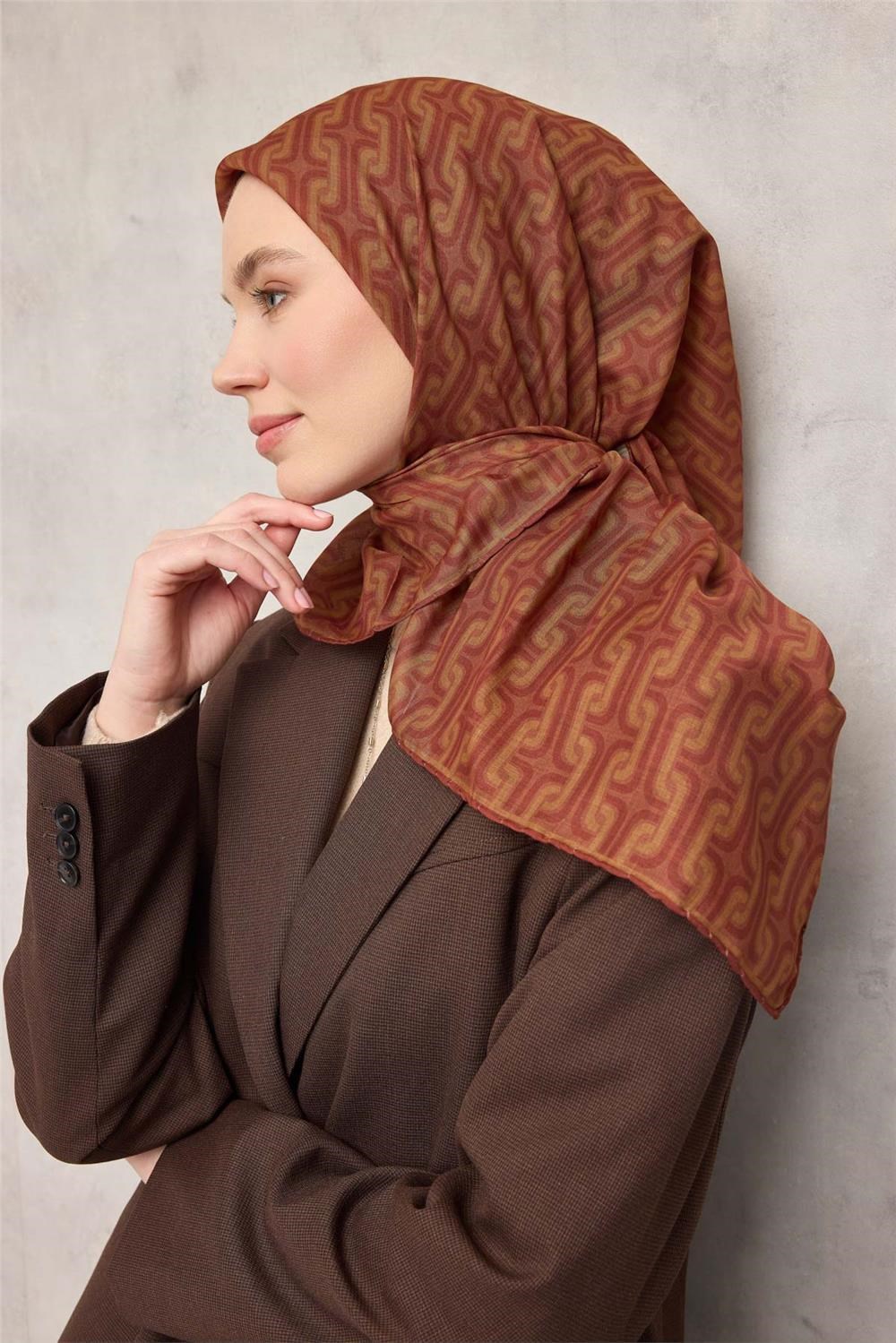 Pamuk Polyester Soft Eşarp Geometrik Desen Tarçın 90x90