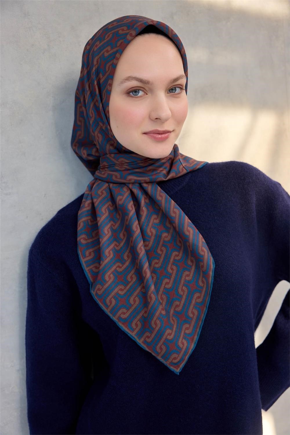 Pamuk Polyester Soft Eşarp Geometrik Desen Koyu Kiremit 90x90