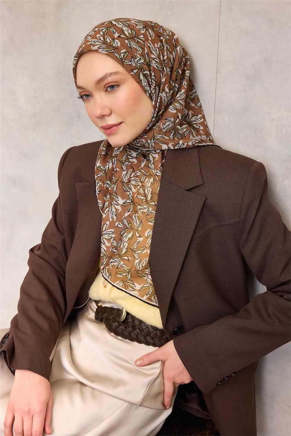 Pamuk Polyester Soft Eşarp Hardal Ton Çiçek Desenli Kaymaz Dokulu 90x90