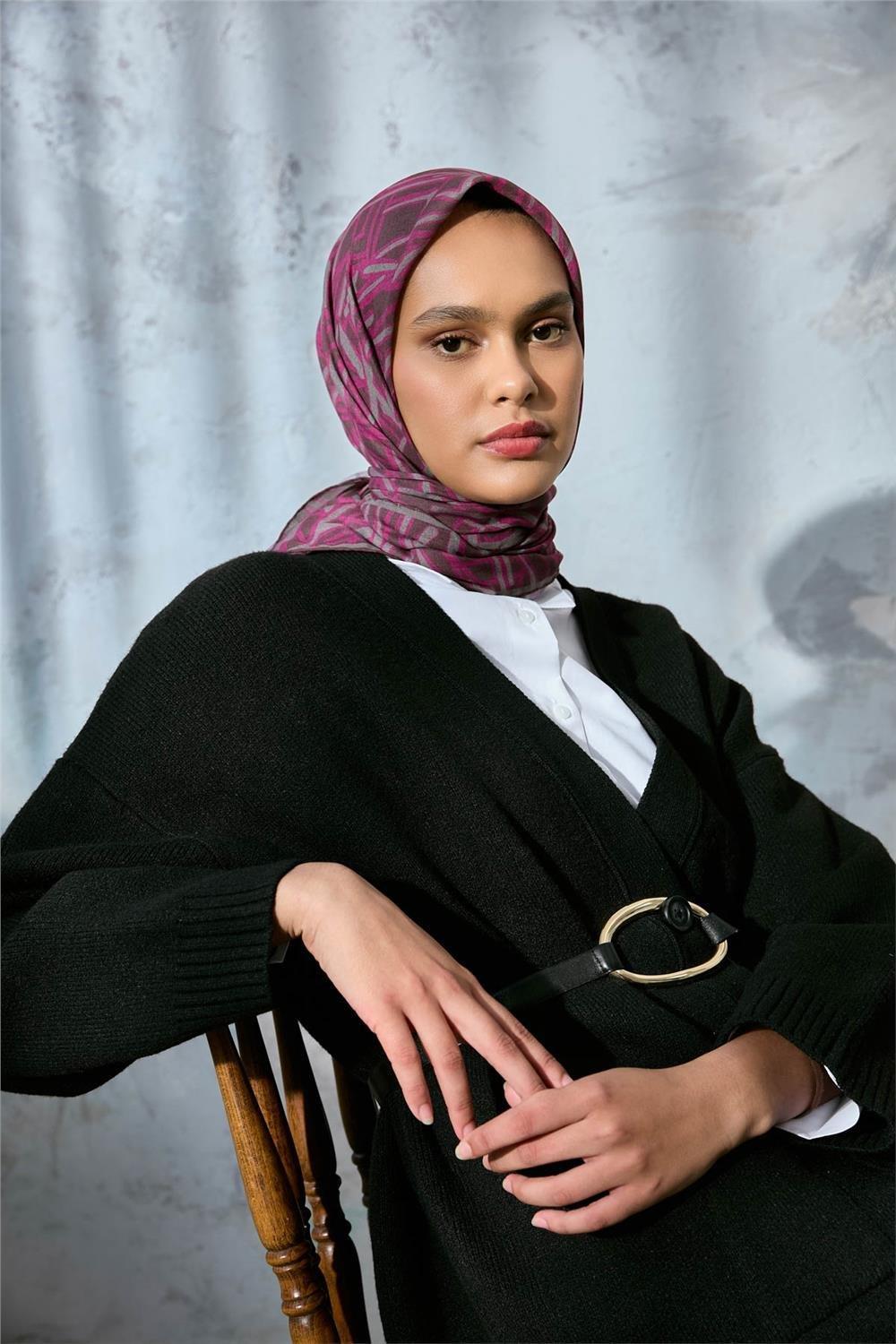 Pamuk Polyester Soft Eşarp Kahverengi Geometrik Desen 90*90