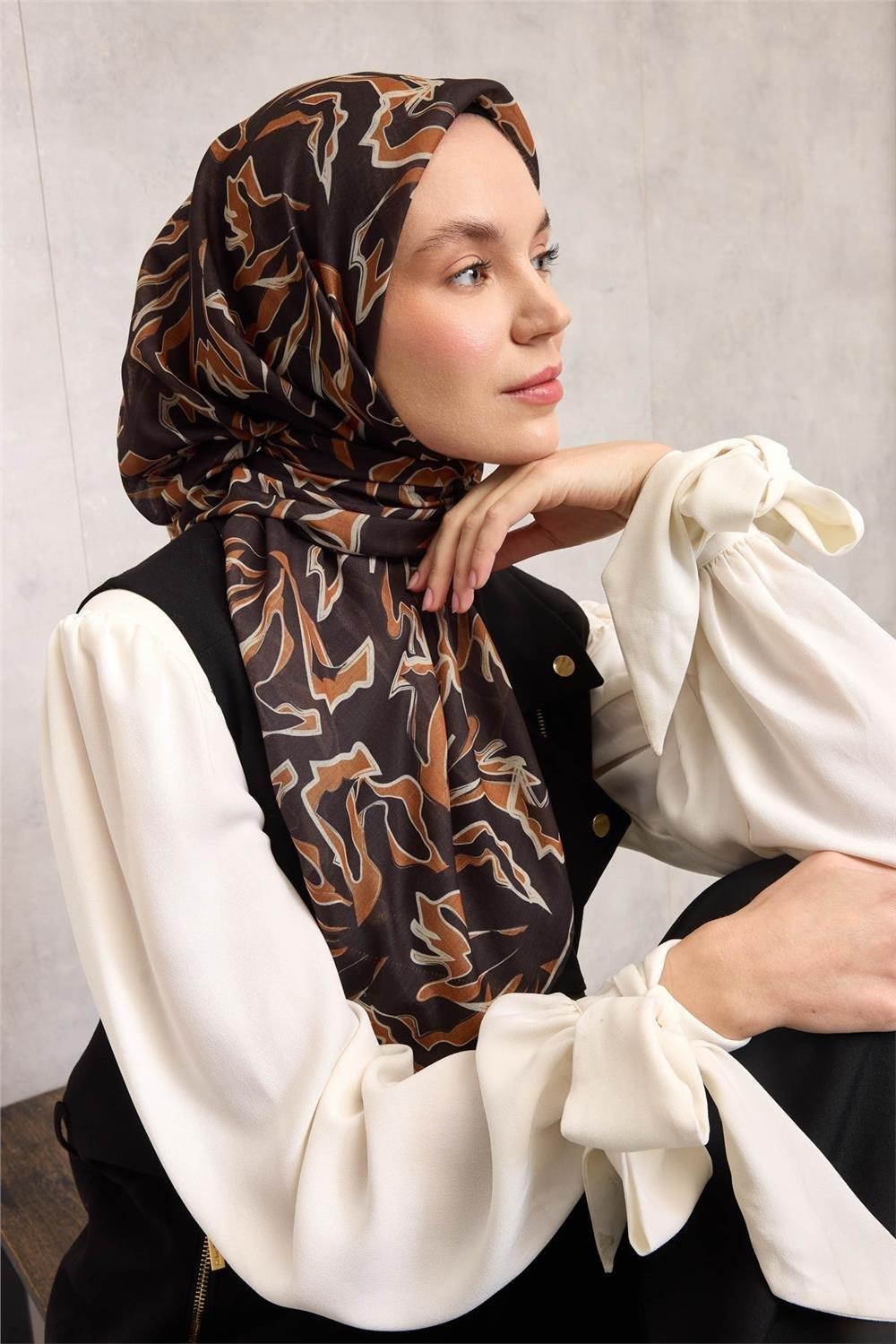 Pamuk Polyester Soft Eşarp Koyu Siyah Soyut Desenli Nefes Alan Hafif 90x90