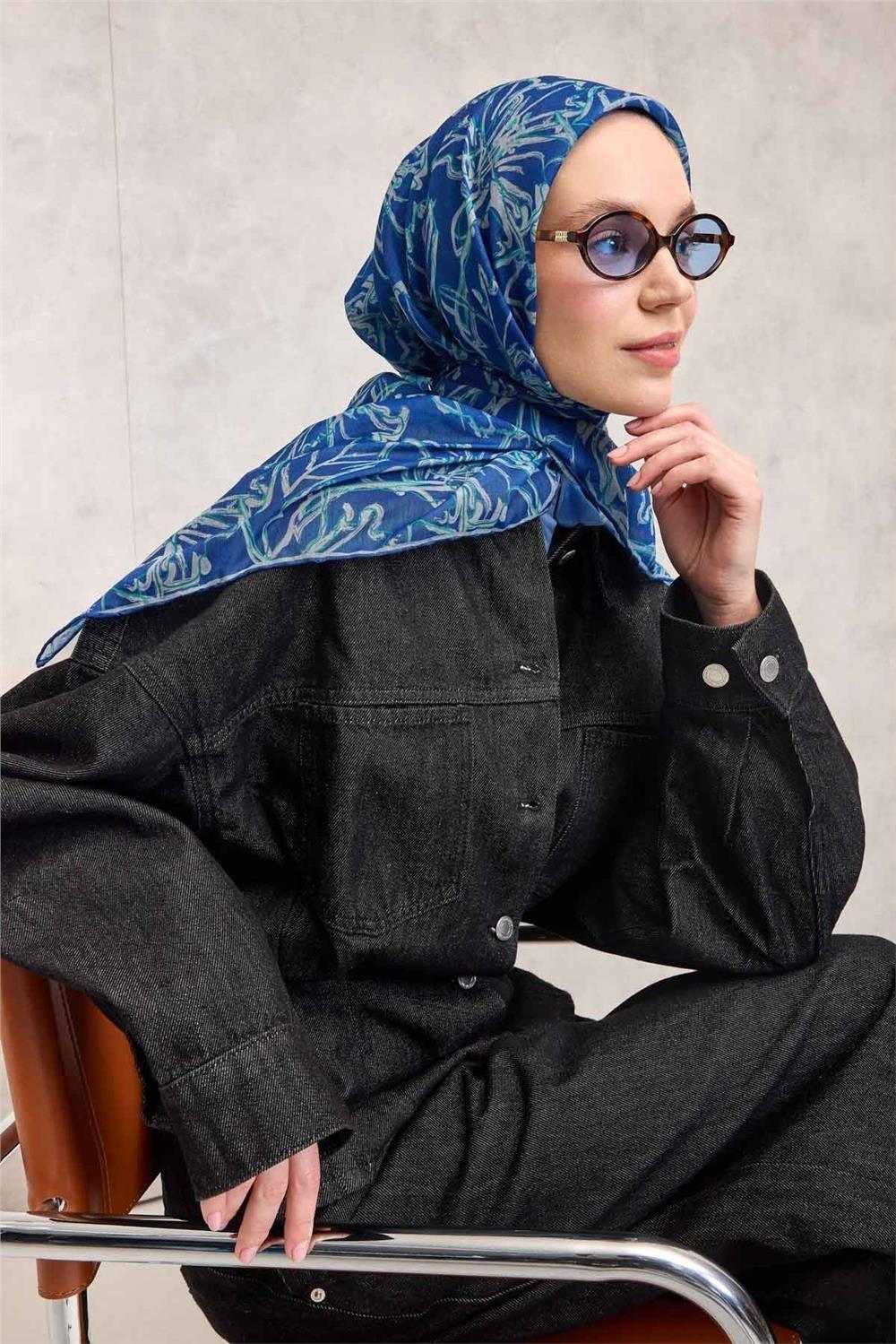 Pamuk Polyester Soft Eşarp Lilyum Desen Koyu Mavi 90x90