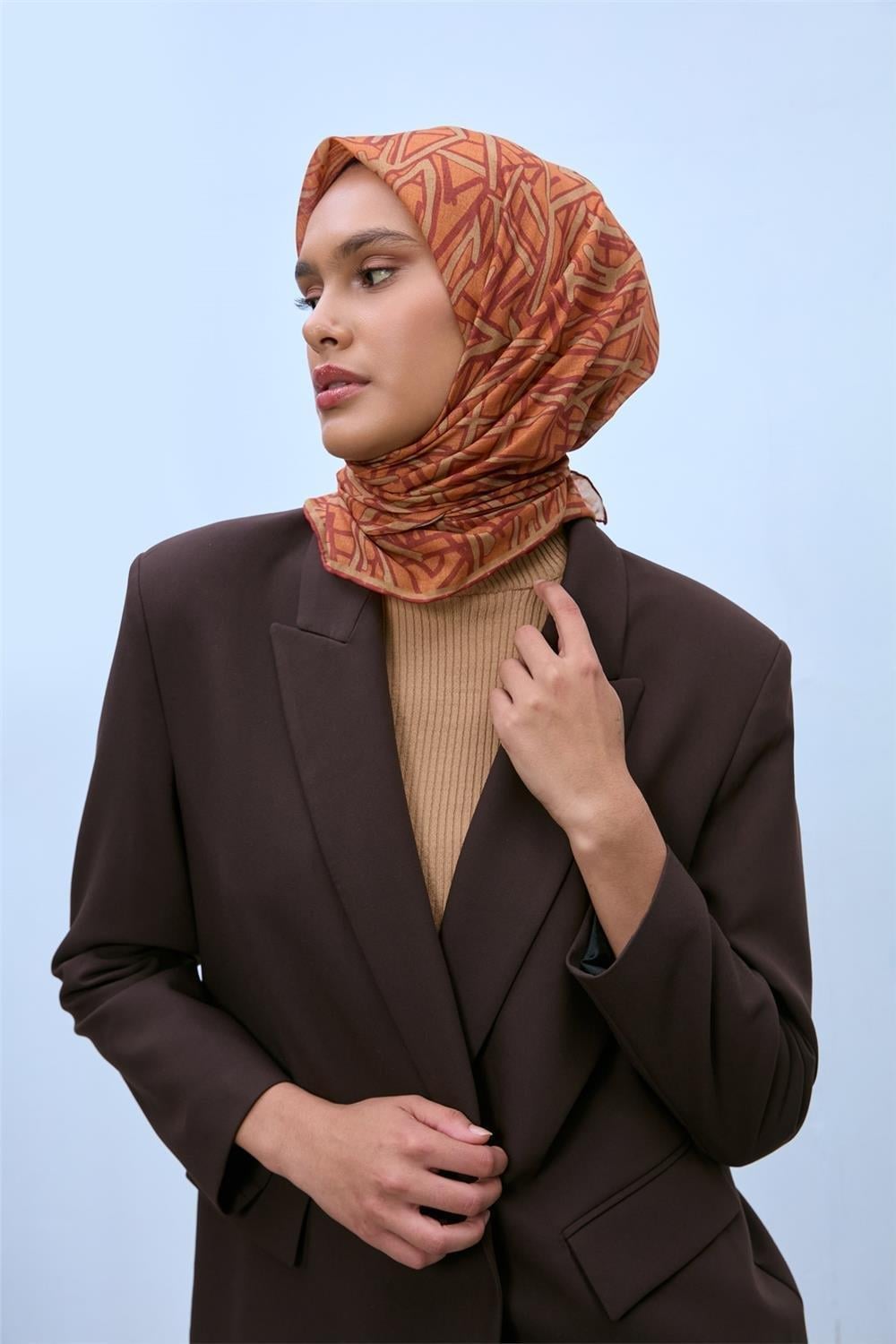 Pamuk Polyester Soft Eşarp Turuncu Geometrik Desen 90*90