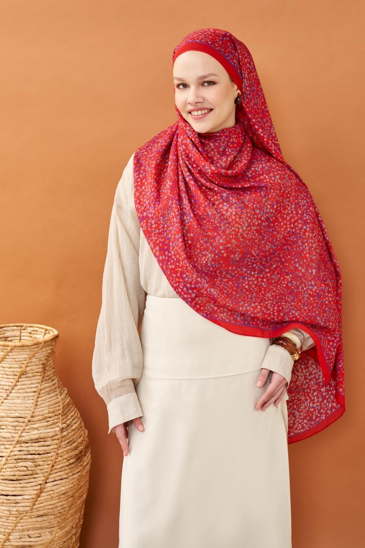 Riva Şal Tencel Secret Garden Bayrak Kırmızısı