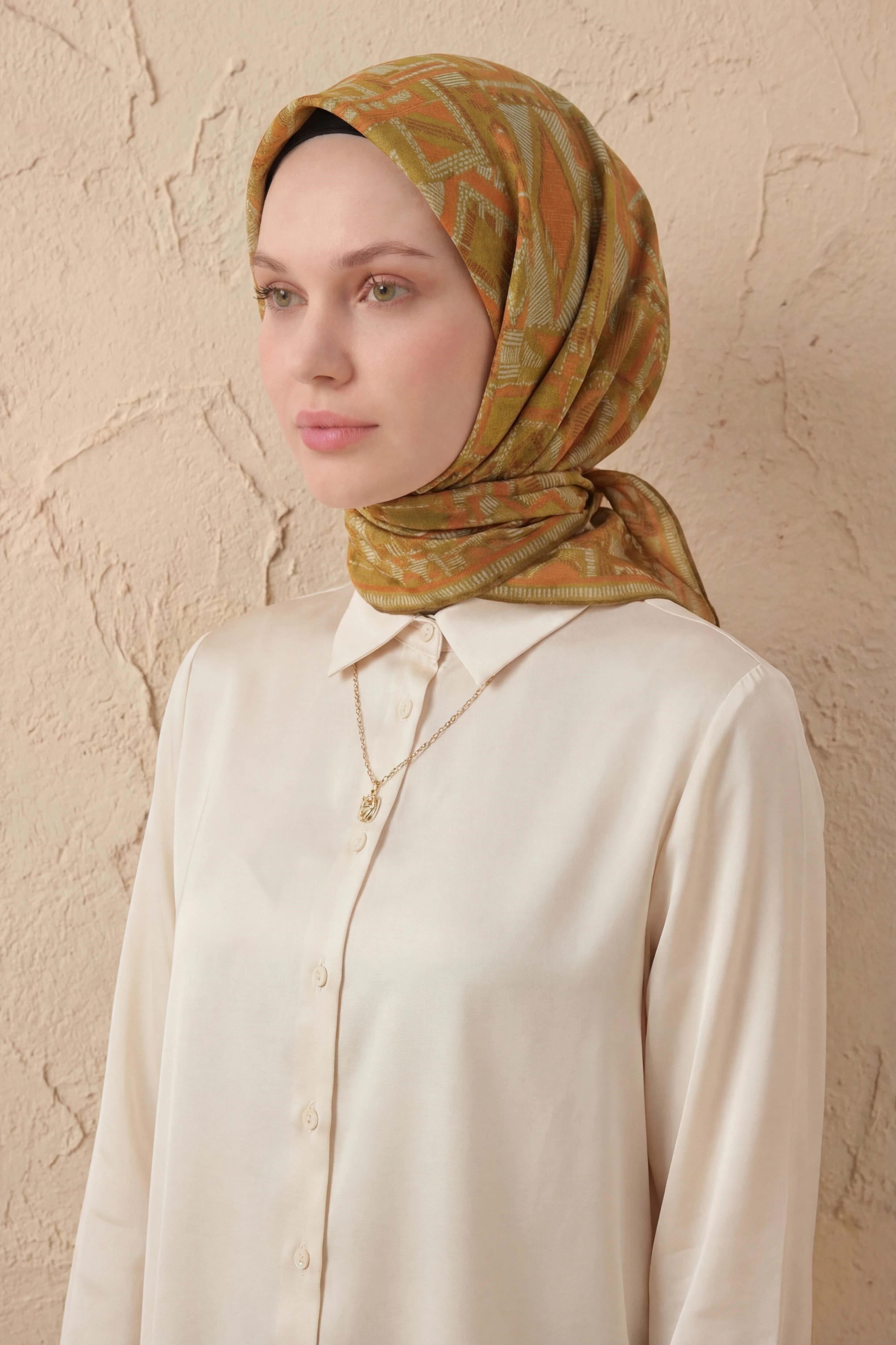 Soft Eşarp Geometrik Desen Asit 90x90