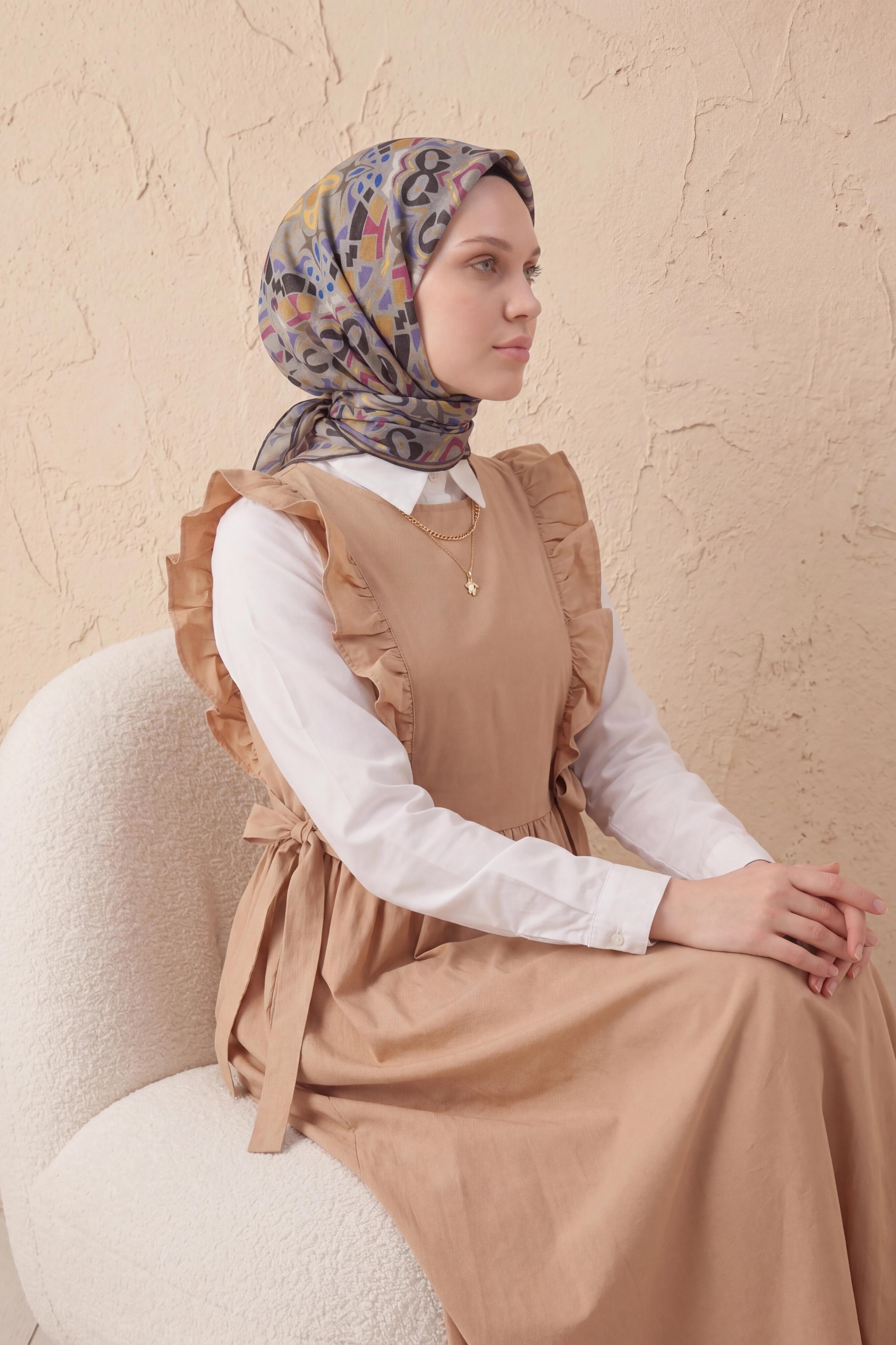 Soft Eşarp Geometrik Gri 90x90