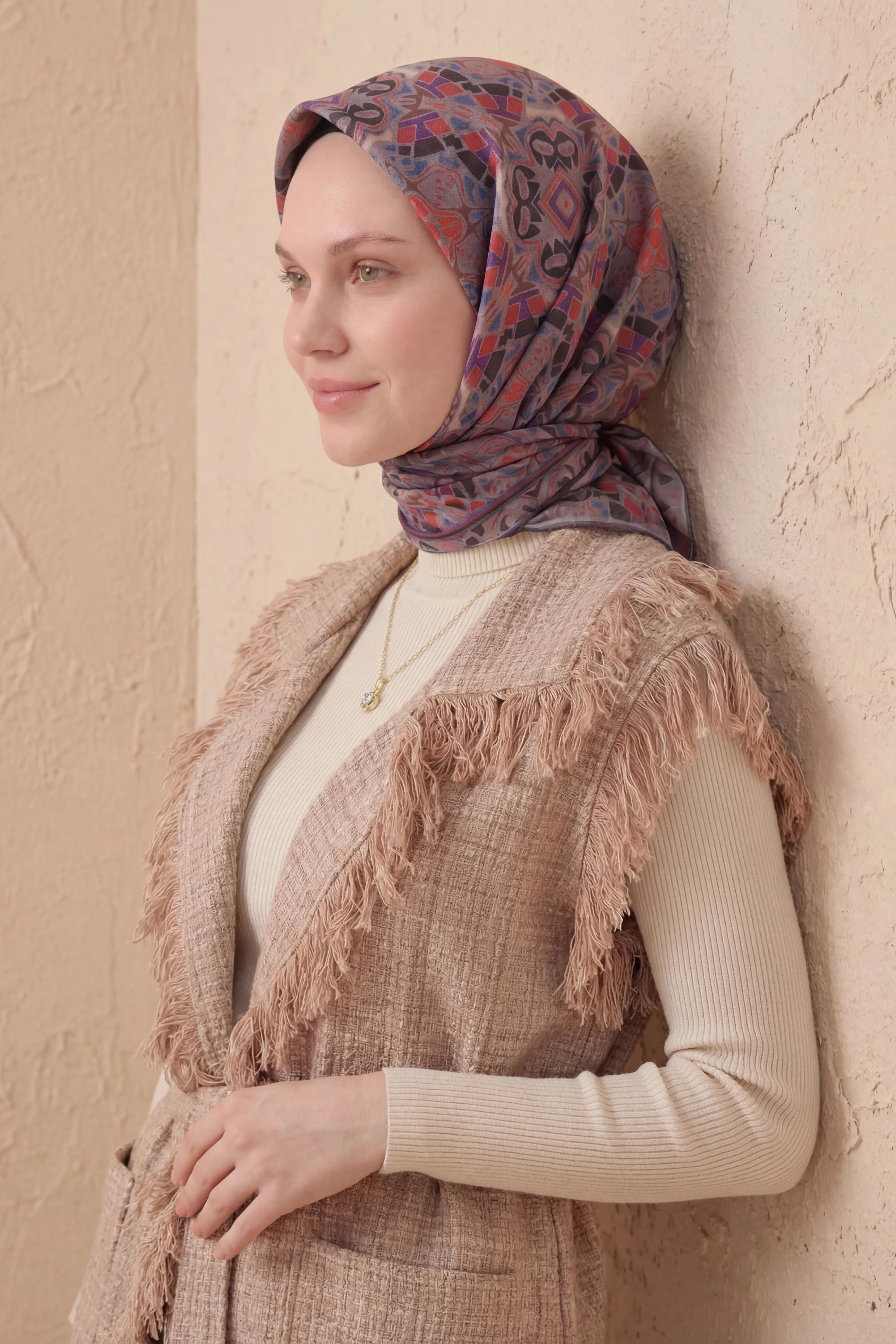 Soft Eşarp Geometrik Pudra Vizon 90x90