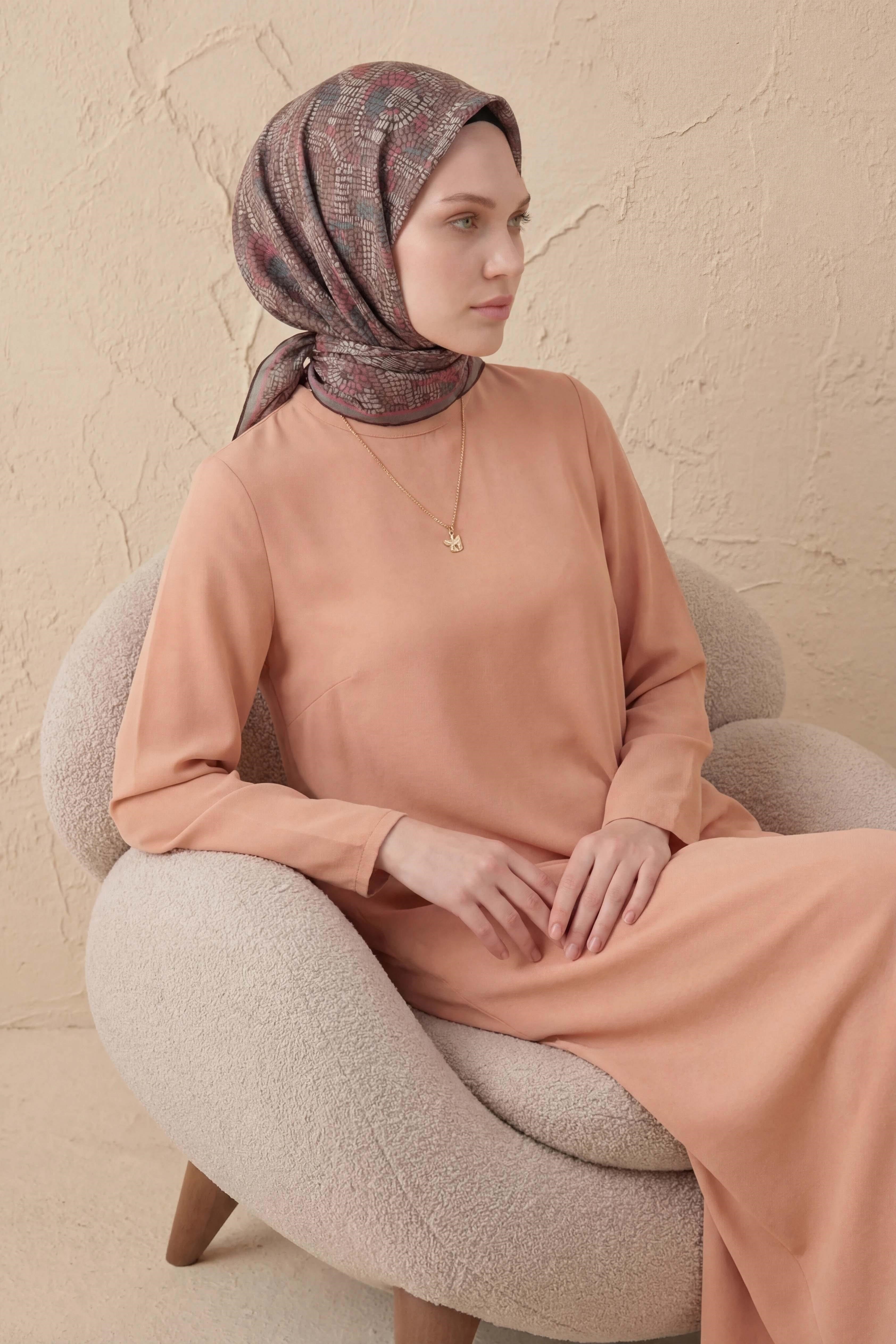 Soft Eşarp Melodi Desen Kahverengi 90x90