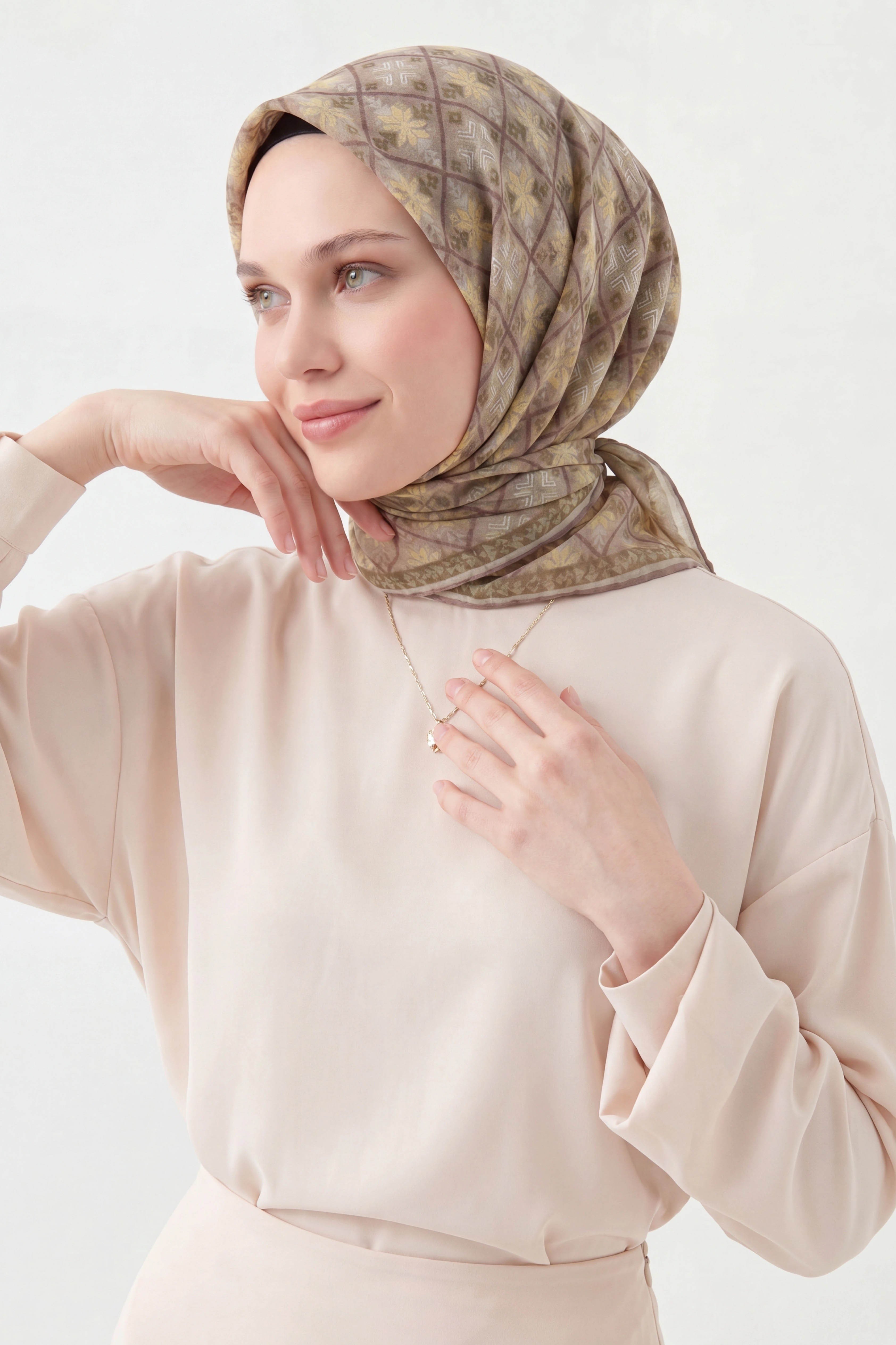 Soft Eşarp Minimal Motif Vizon
