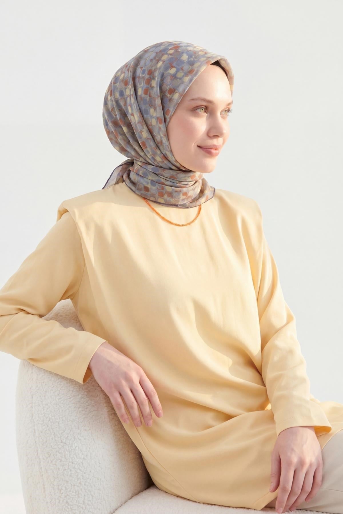 Soft Eşarp Retro Mozaik Bebe Mavi 90x90
