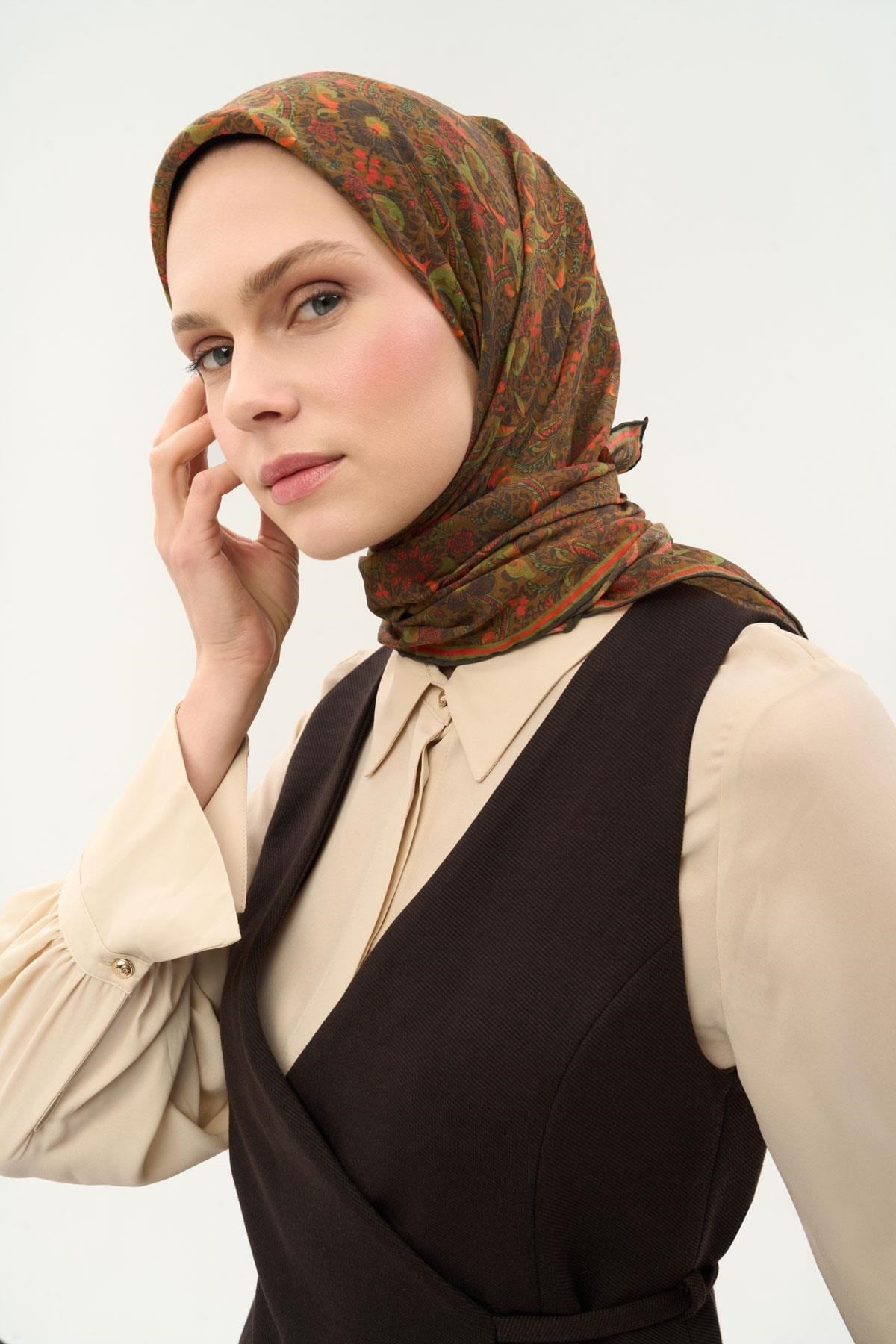 Tencel Monare Eşarp Papatya Desen Kahve Yeşil 90X90