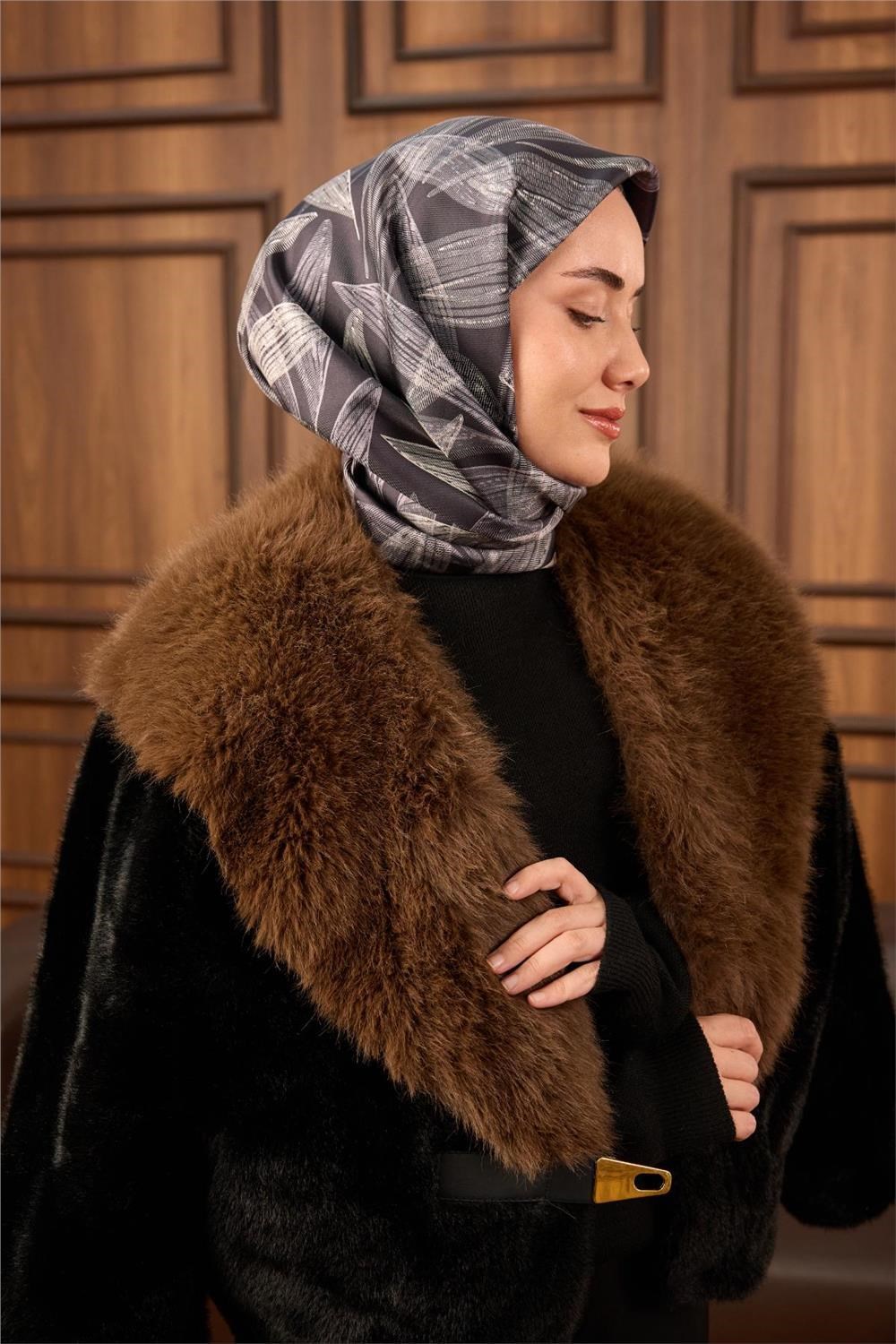 Twill İpek Eşarp Antrasit-Gri Gümüş Geçişli Kaymaz Tok Duruşlu 90x90