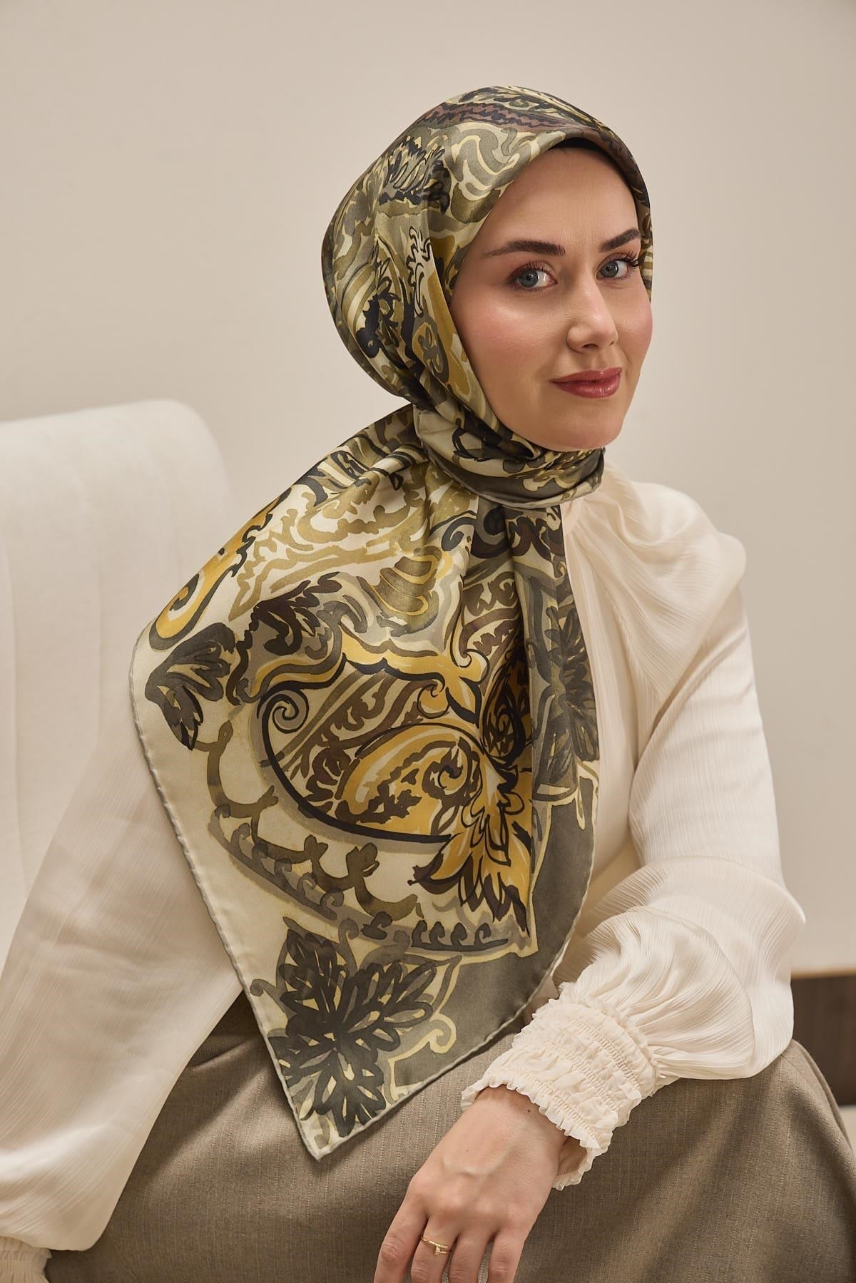 Twill İpek Eşarp Art Desen Yeşil Gri 90x90