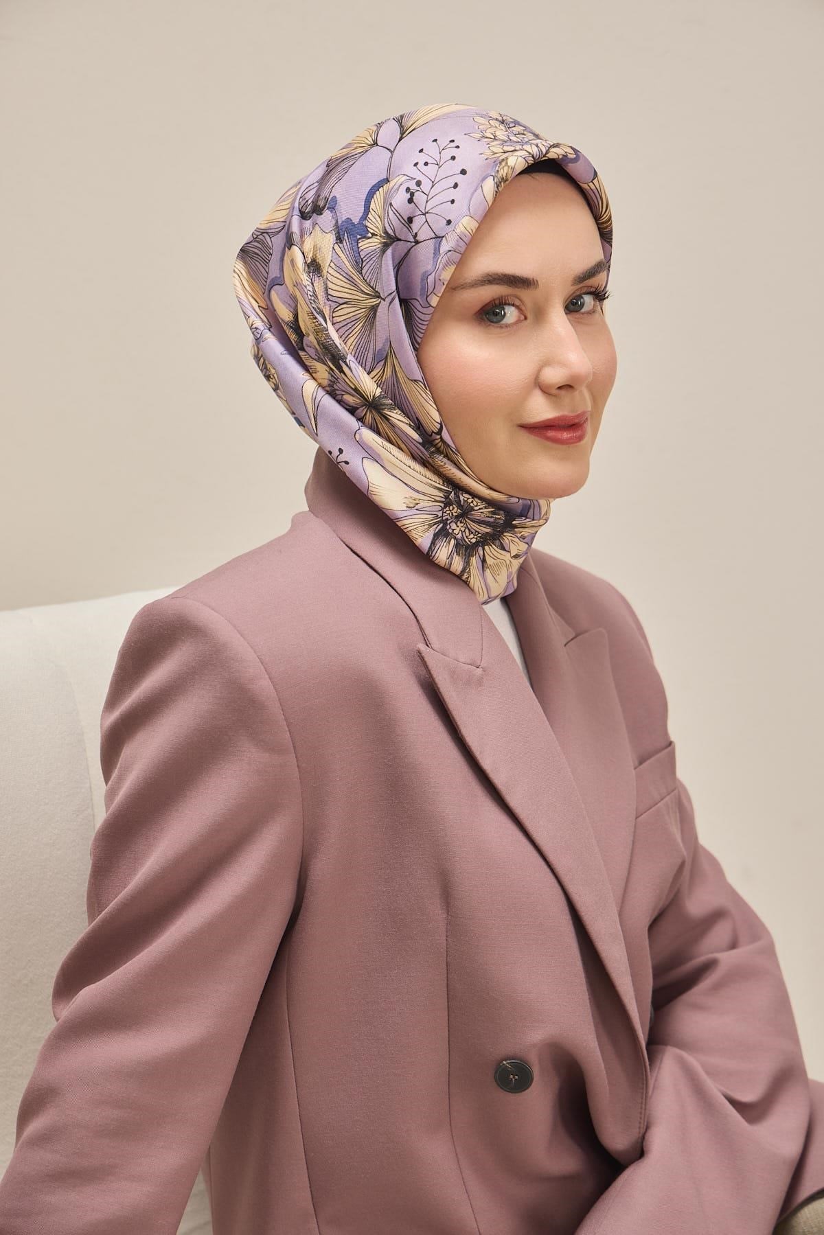 Twill İpek Eşarp Büyük Çiçek Leylak 90x90