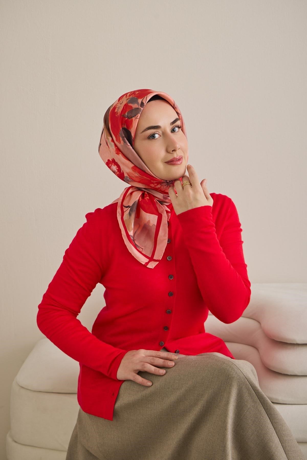 Twill İpek Eşarp Çiçek Desen Toz Pembe 90x90