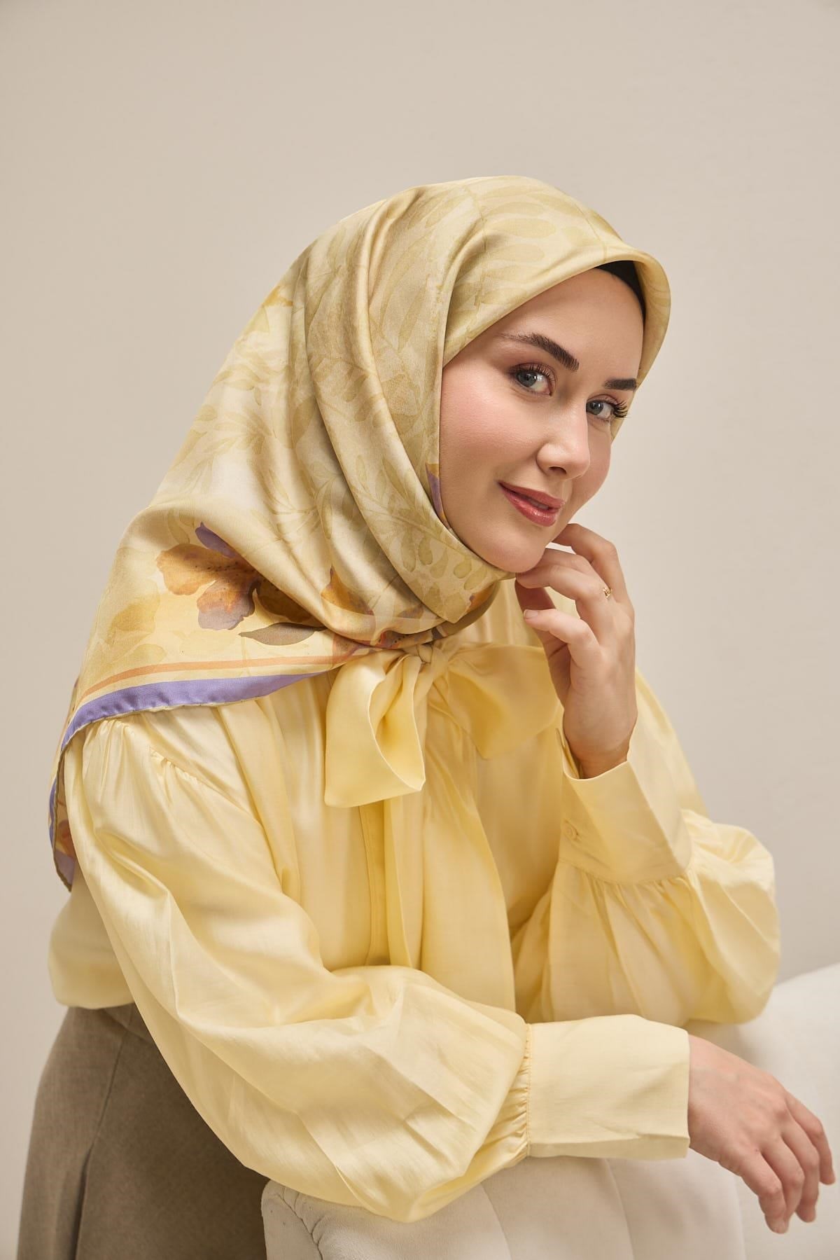 Twill İpek Eşarp Evreka Fildişi 90x90