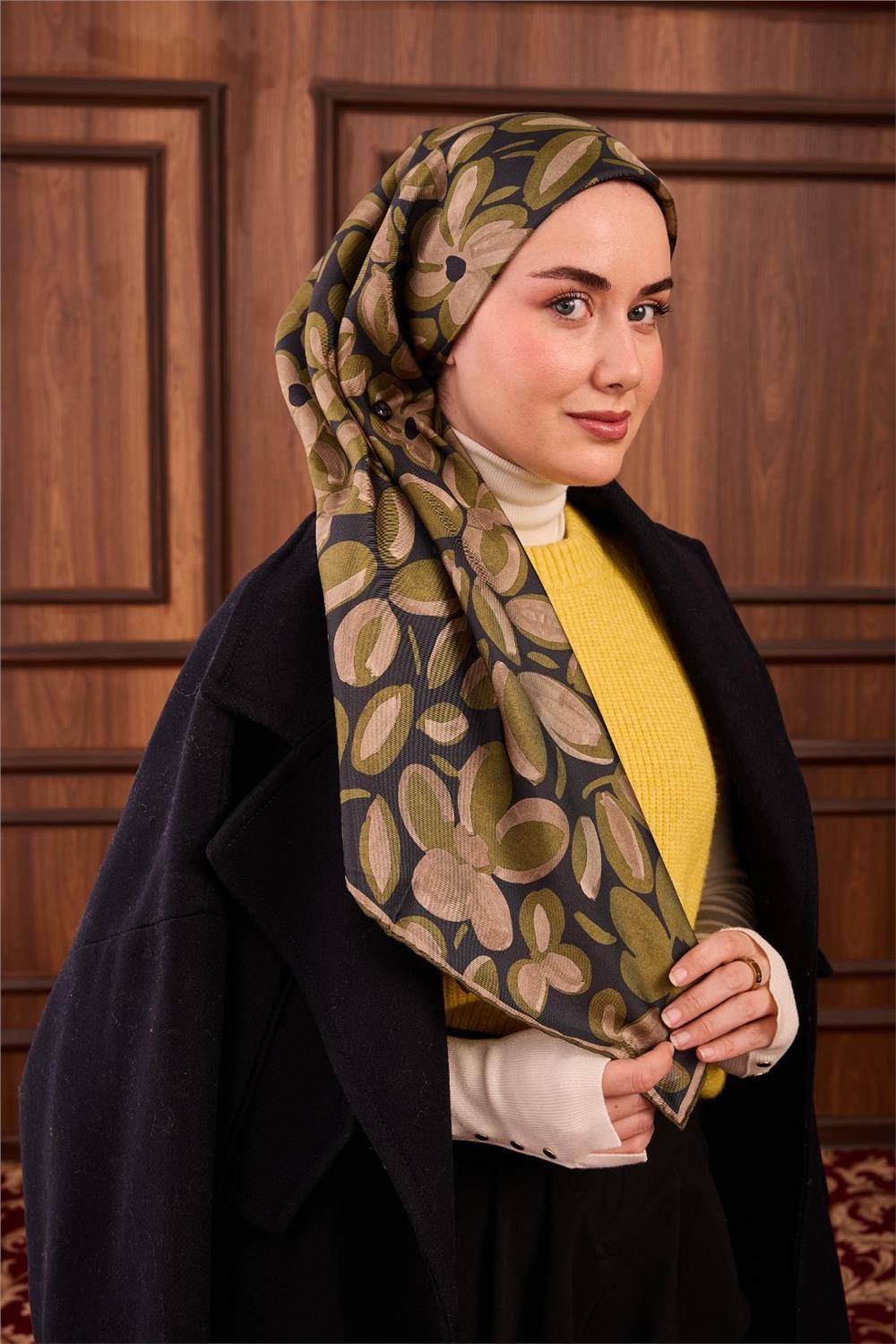 Twill İpek Eşarp Lacivert Yeşil Vizon Papatya Desenli Tok Duruşlu 90x90