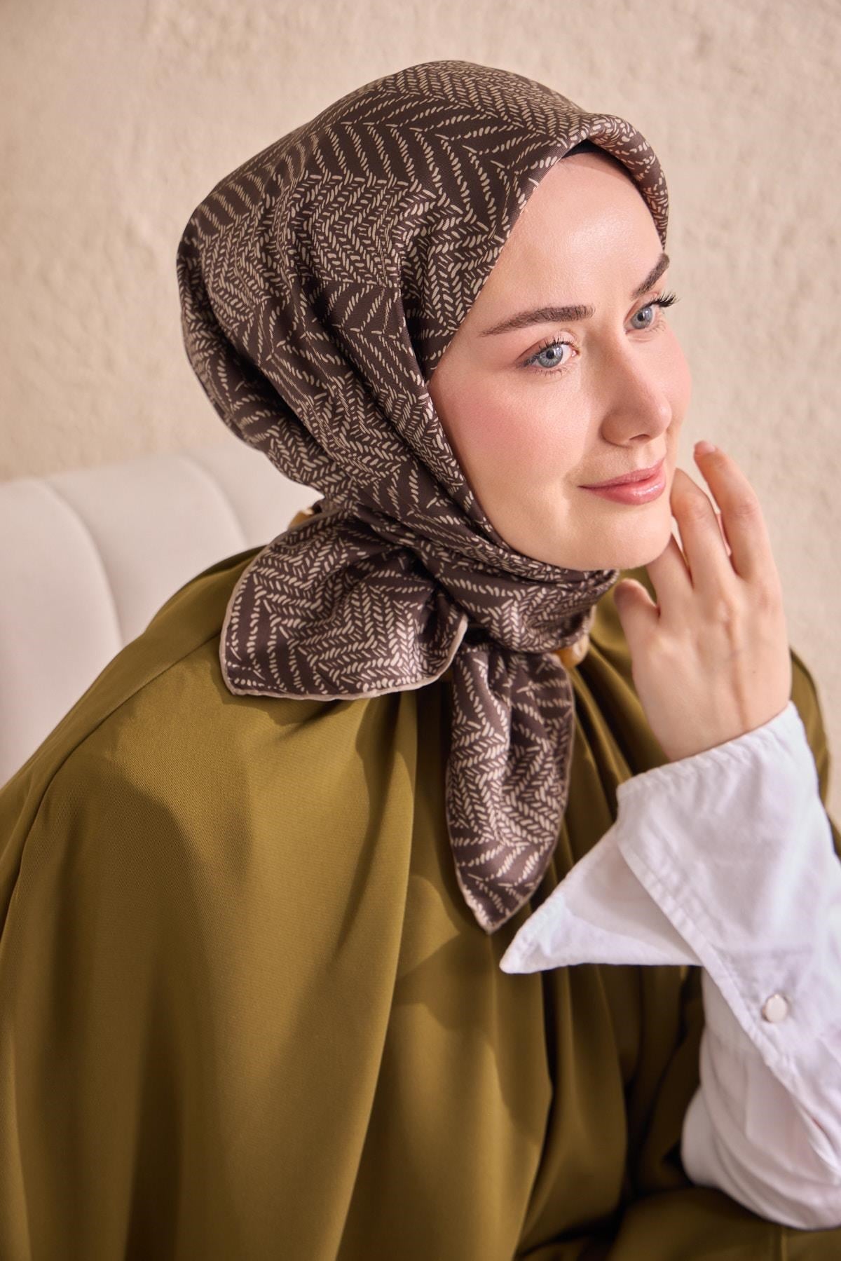 Twill İpek Eşarp Minimal Desen Acı Kahve 90x90