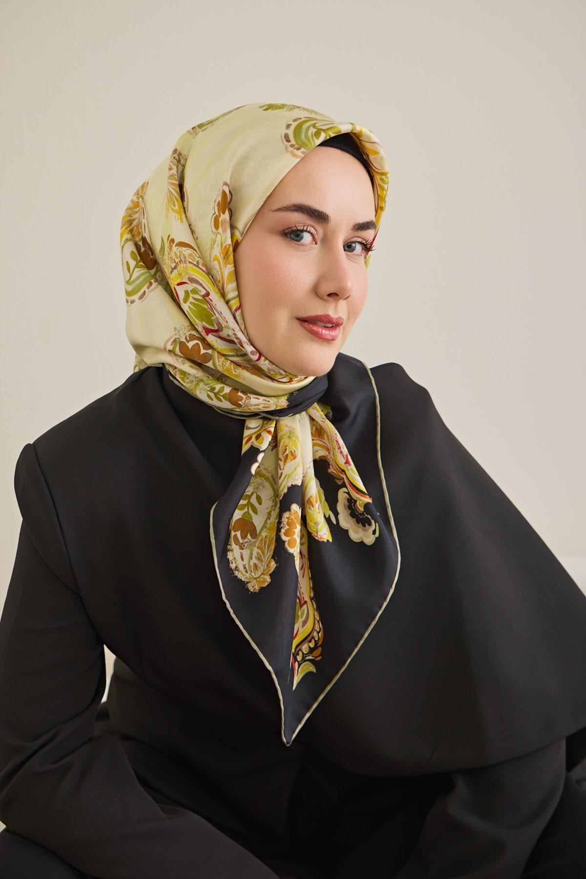 Twill İpek Eşarp Şal Desen Pastel Yeşil 90x90