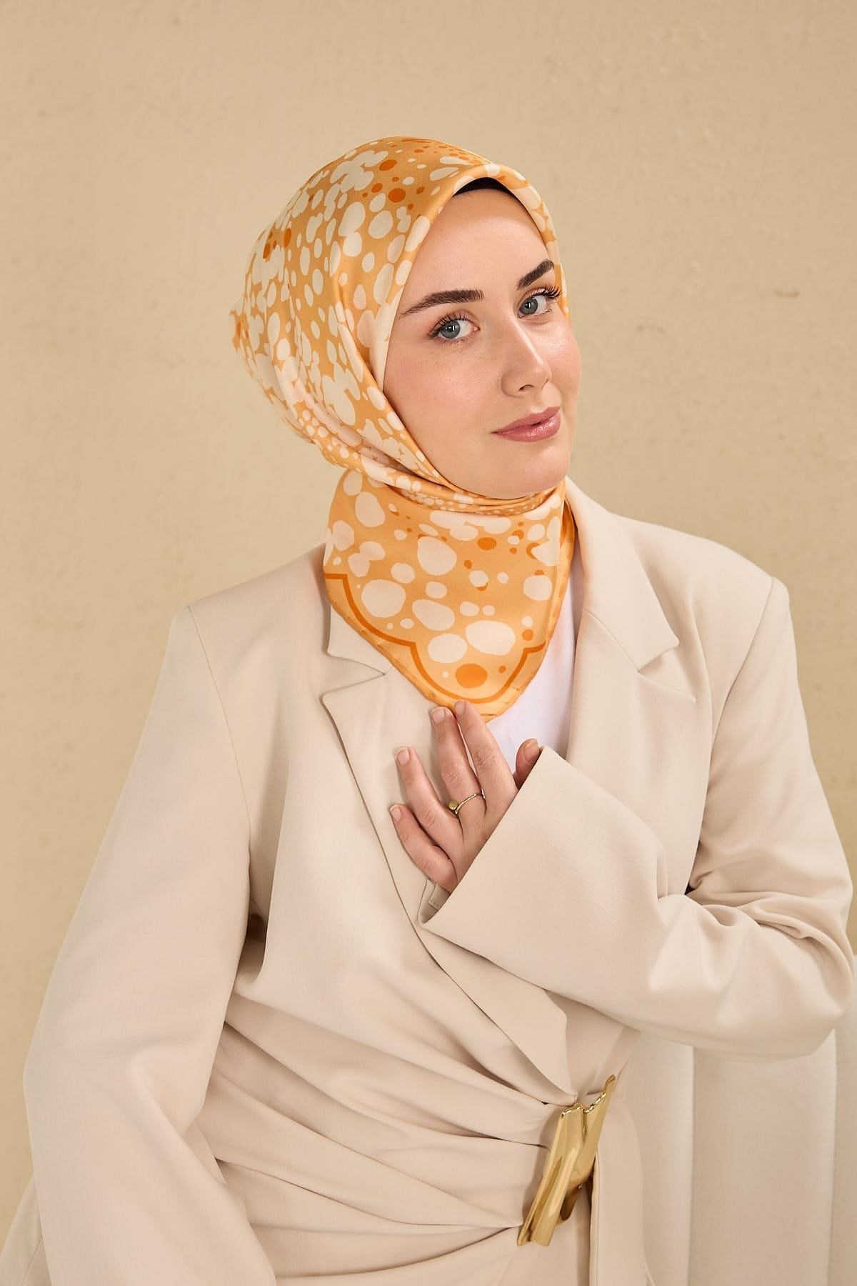 Twill İpek Eşarp Samanyolu Pastel Turuncu 90x90