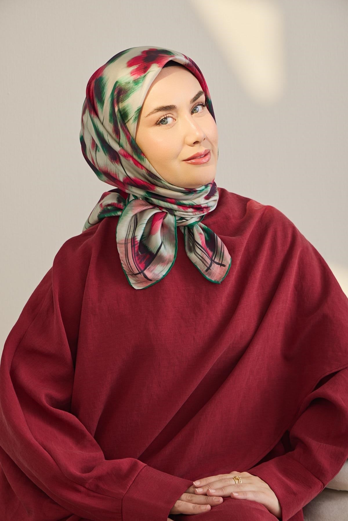 Twill İpek Eşarp Soyut Çiçek Desen Fuşya 90x90