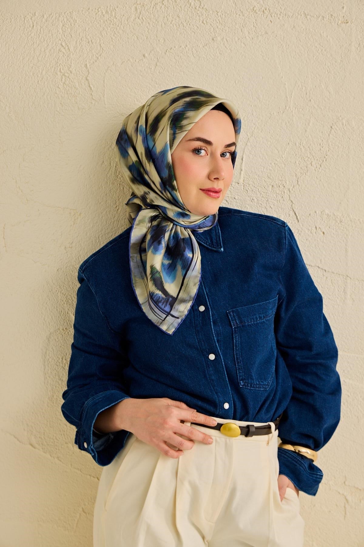 Twill İpek Eşarp Soyut Çiçek Desen Su Yeşili 90x90