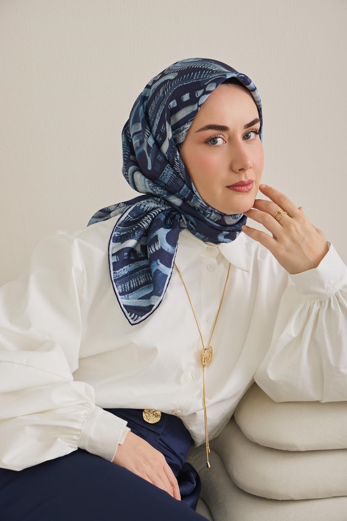 Twill İpek Eşarp Soyut Desen Lacivert 90x90