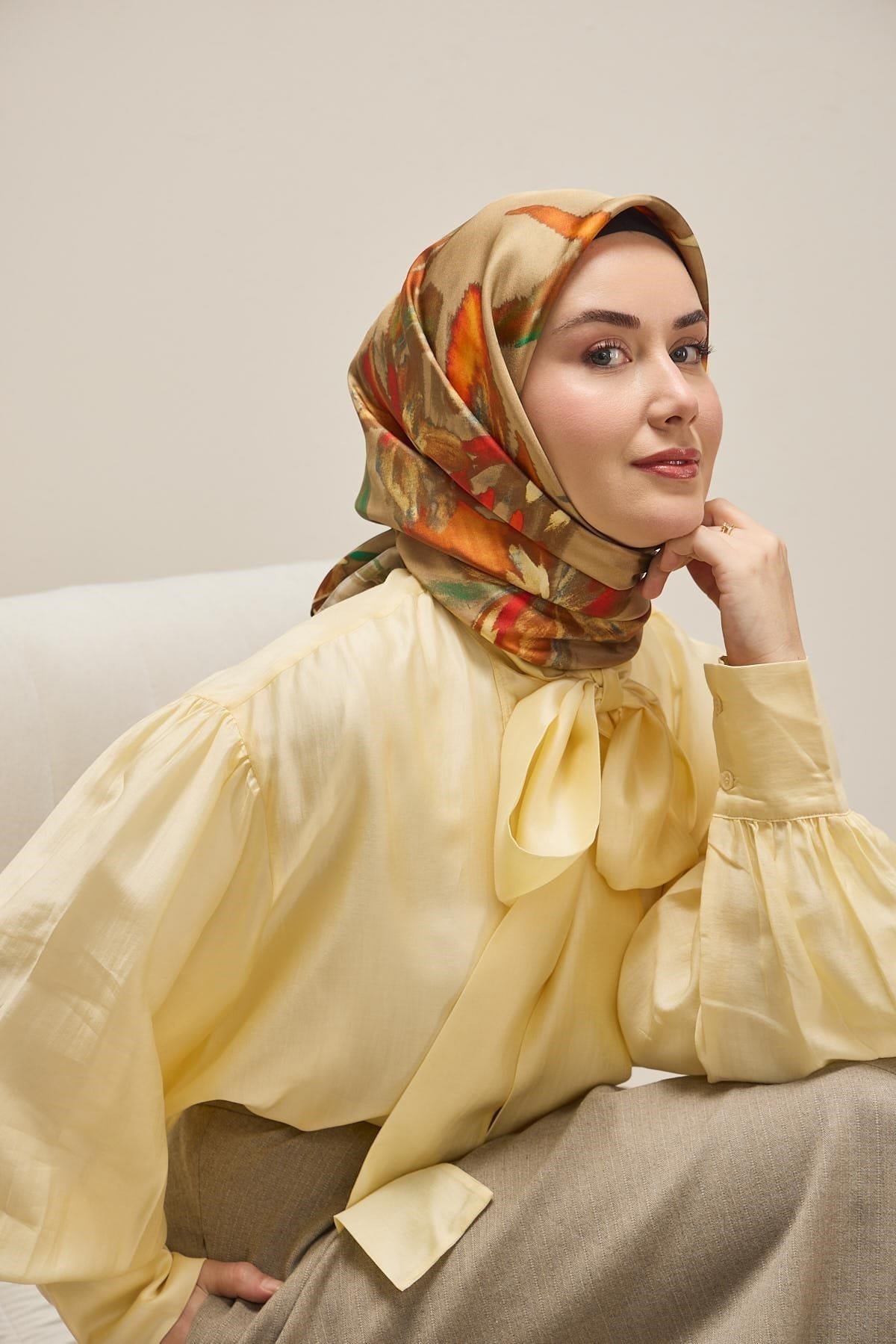 Twill İpek Eşarp Sulu Boya Yeşil Bej 90x90