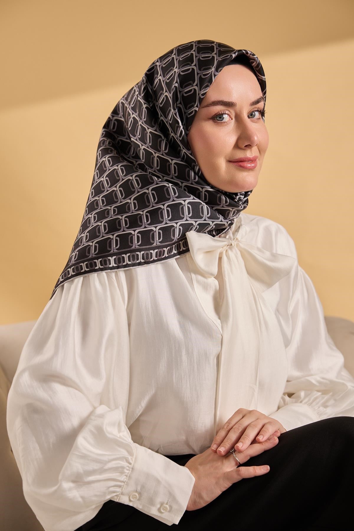 Twill İpek Eşarp Zincir Siyah - Beyaz
