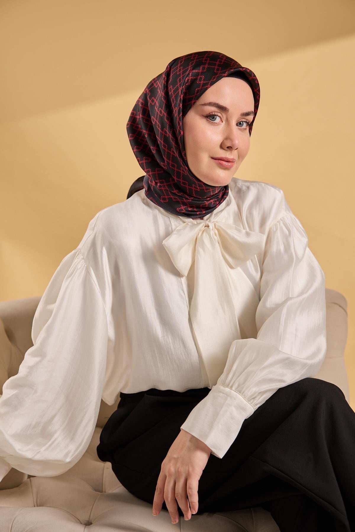 Twill İpek Eşarp Zincir Siyah - Kırmızı