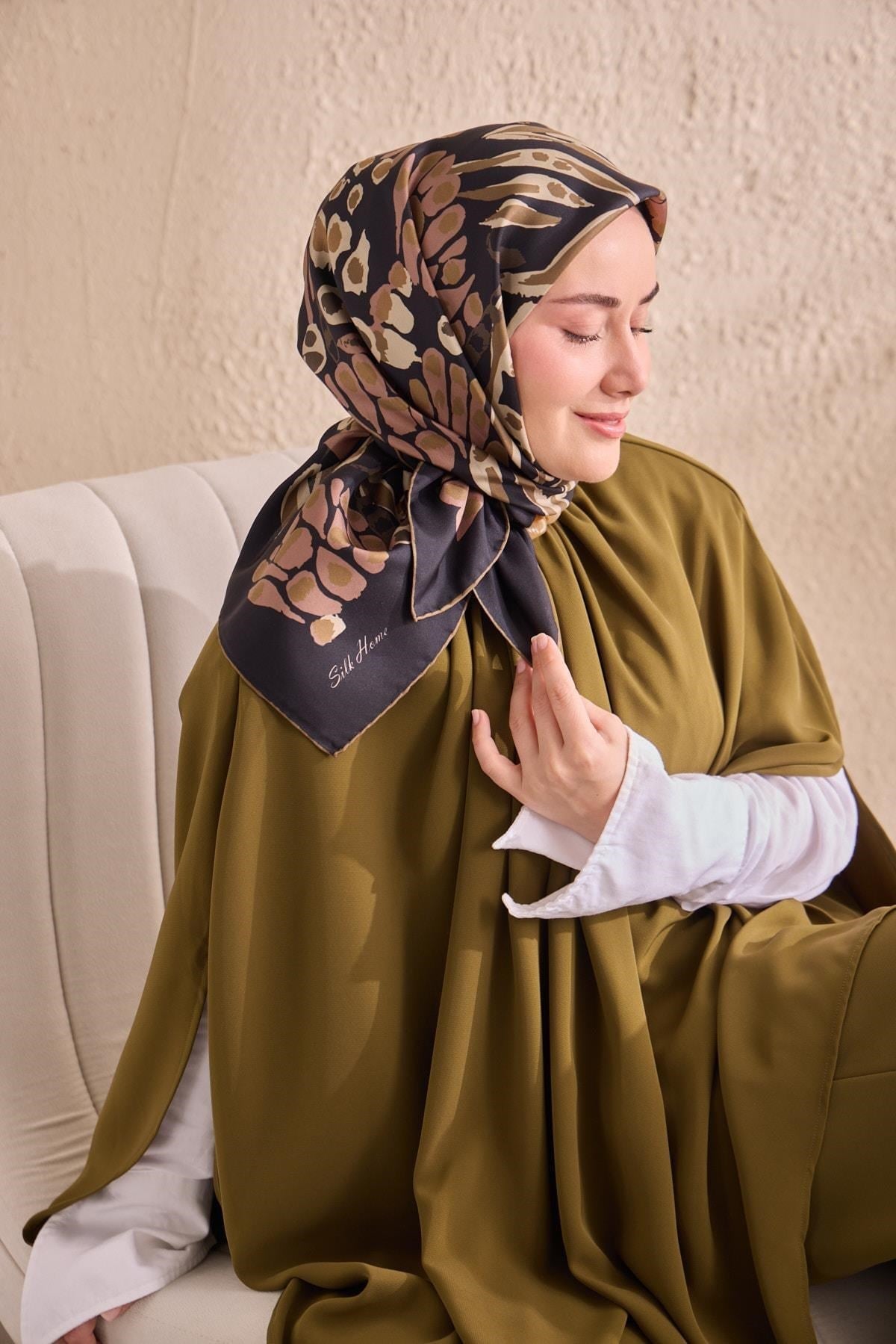 Twill İpek Mercan Eşarp Asker Yeşili  90x90