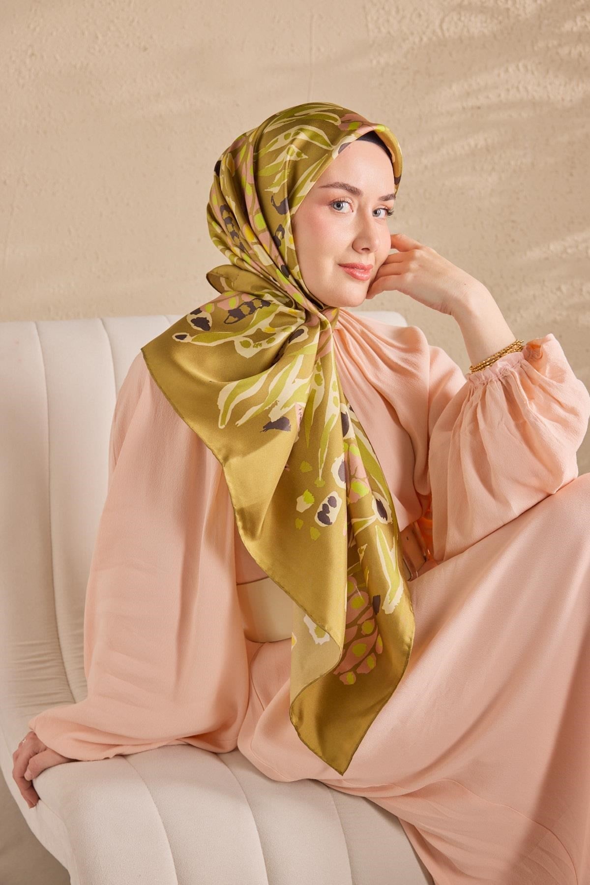 Twill İpek Mercan Eşarp Yağ Yeşili 90x90