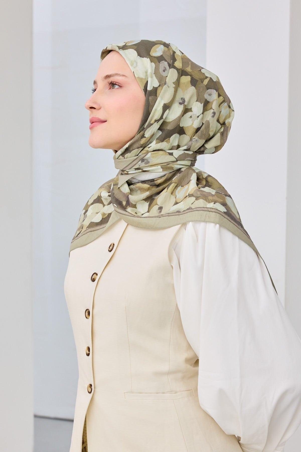 Velora Eşarp Floral Nötr Yeşil