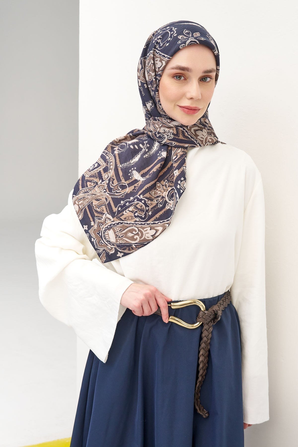 Velora Eşarp Şal Desen Açık Siyah 90x90
