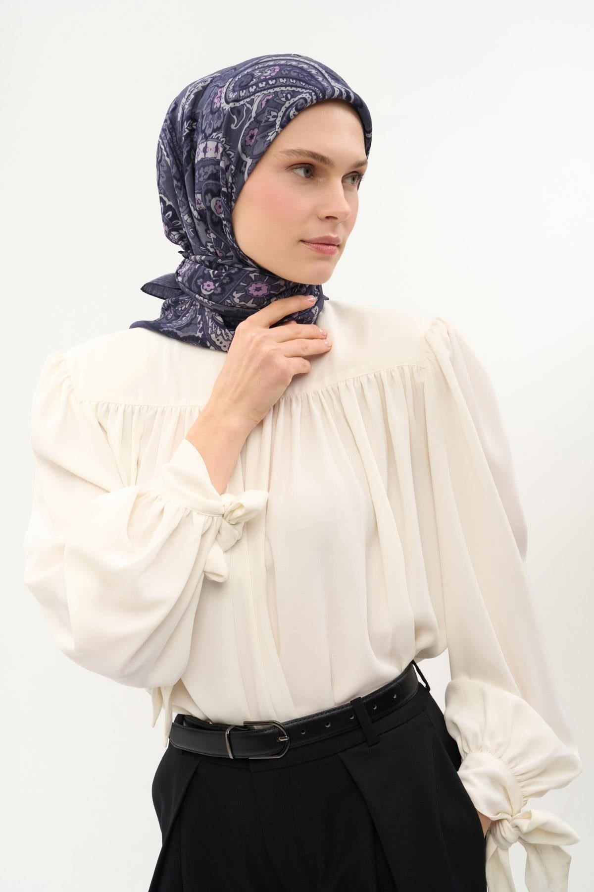 Viskon Velora Eşarp Dört Mevsim Etro Desen Koyu Mor 90X90