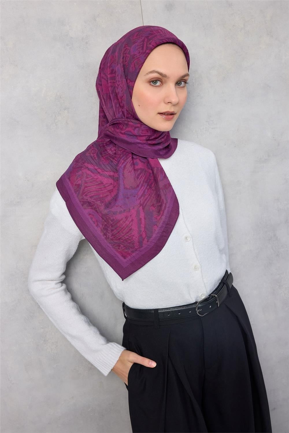 Viskon Velora Eşarp Dört Mevsim Karma Desen Böğürtlen 90x90