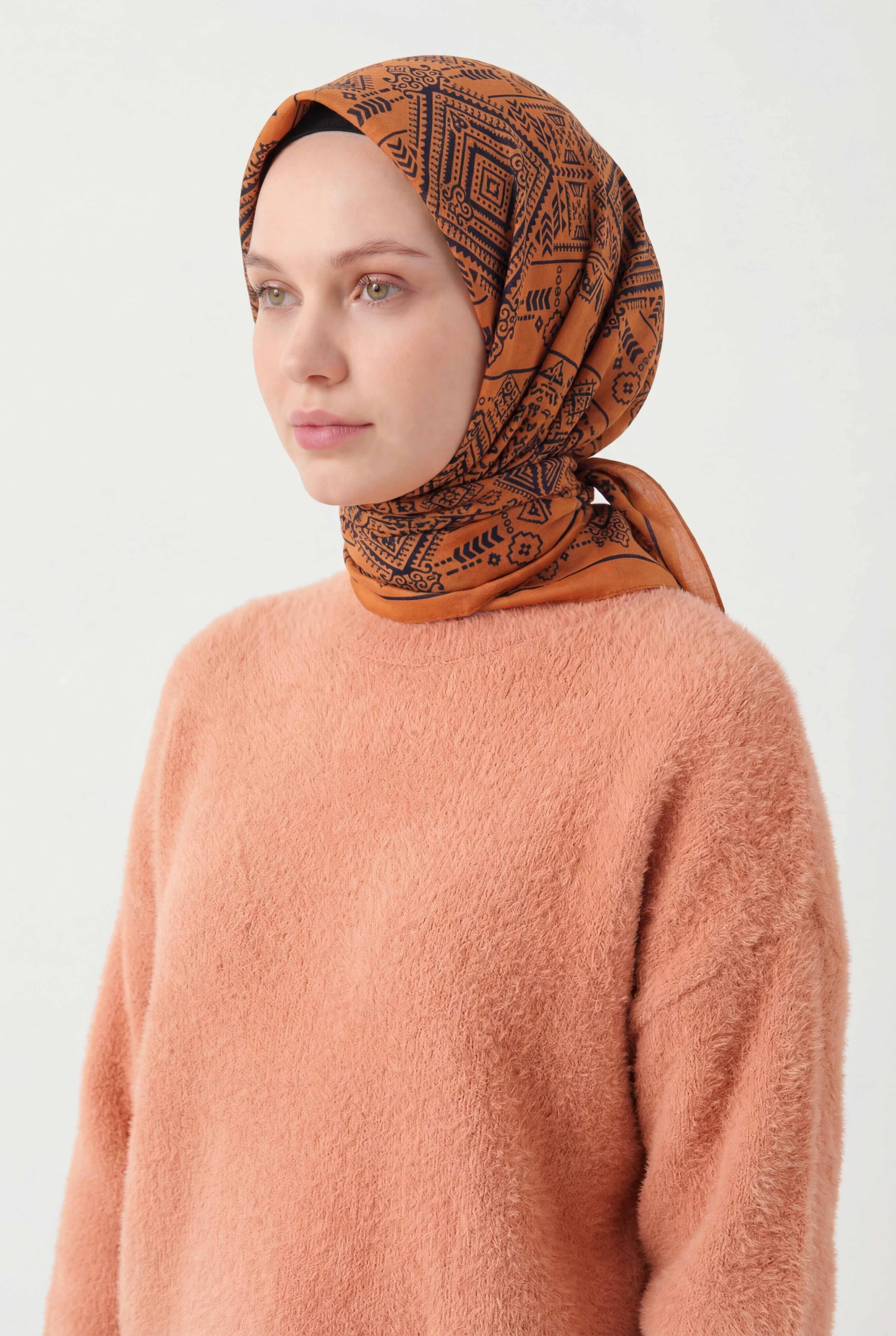 Viskon Velora Eşarp Dört Mevsim Kilim Desen Turuncu 90X90
