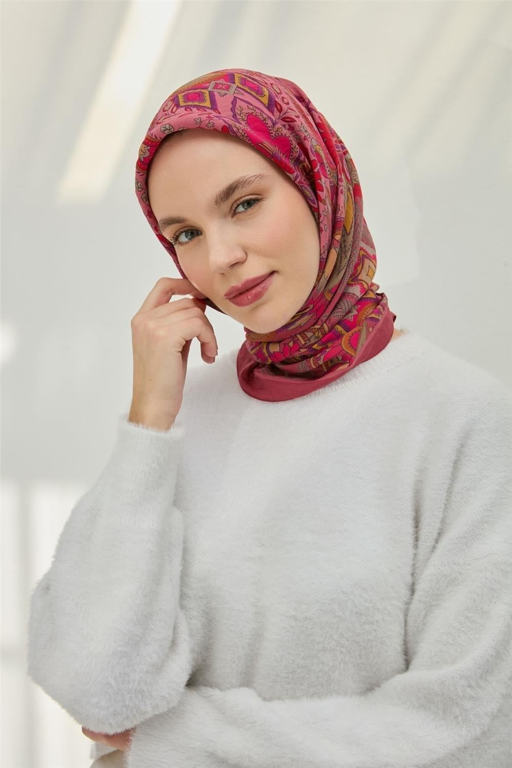 Viskon Velora Eşarp Gül Pembe Çok Renkli Desenli Tok Duruşlu 90x90