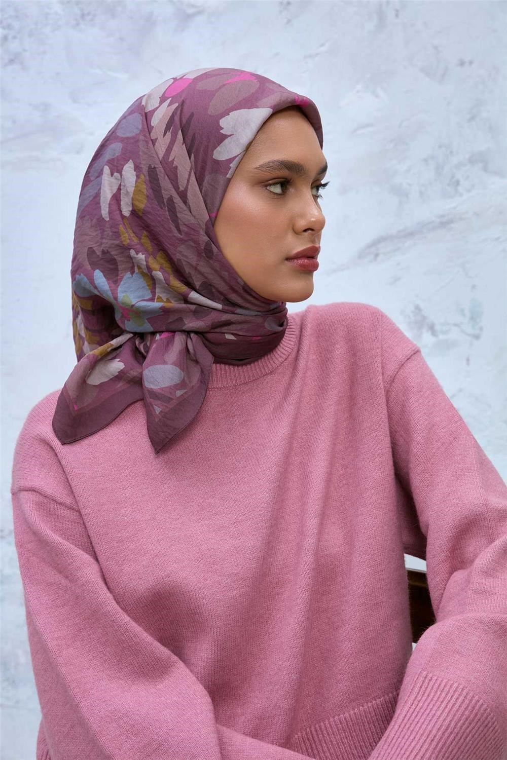 Viskon Velora Eşarp Kahve Bordo-Gül Kurusu Desenli Kaymaz Dokulu Tok Duruşlu 90x90