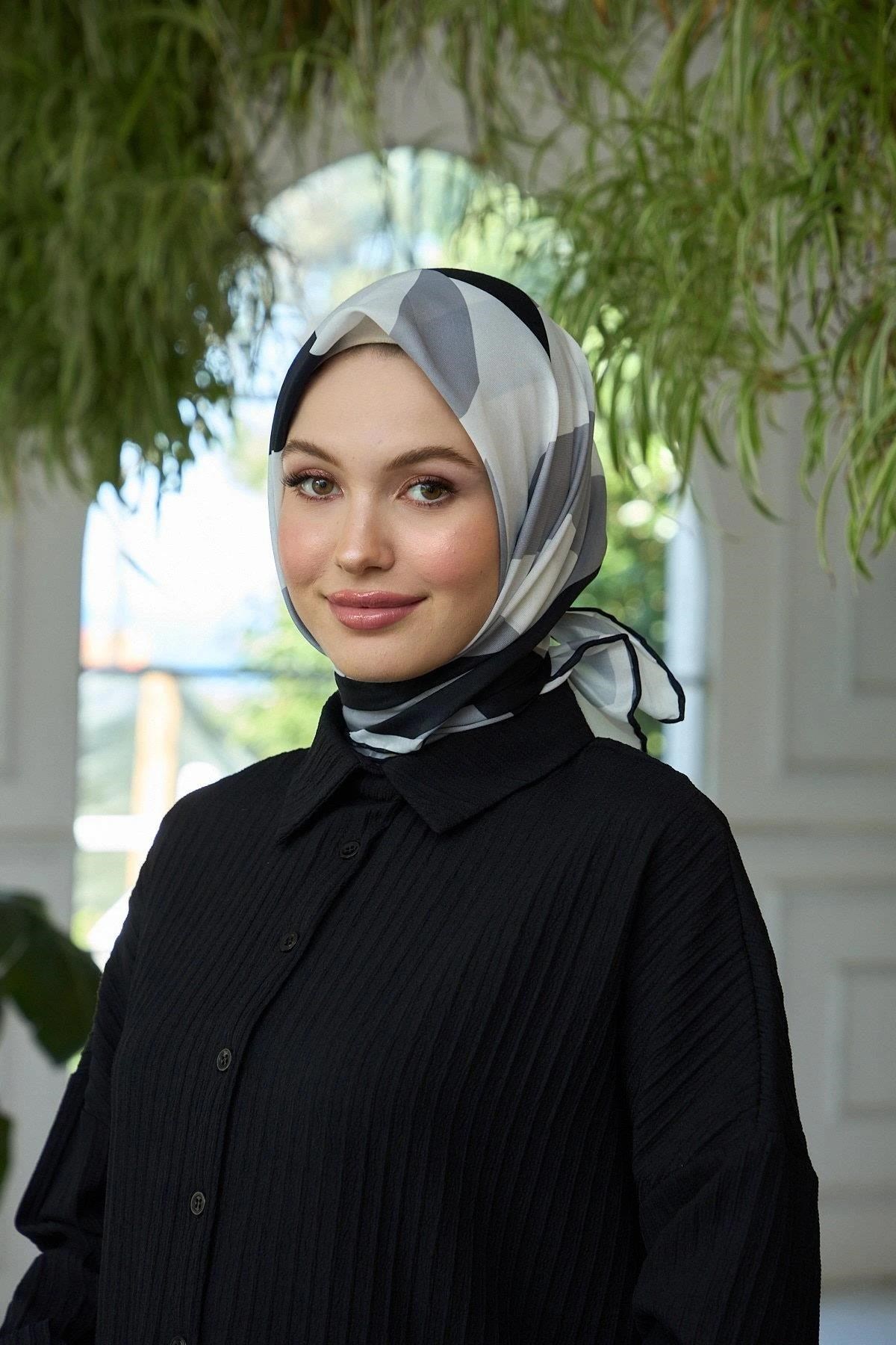 Yaz Işıltısı Koleksiyonu Soft Eşarp Gümüş Siyah 1186-07