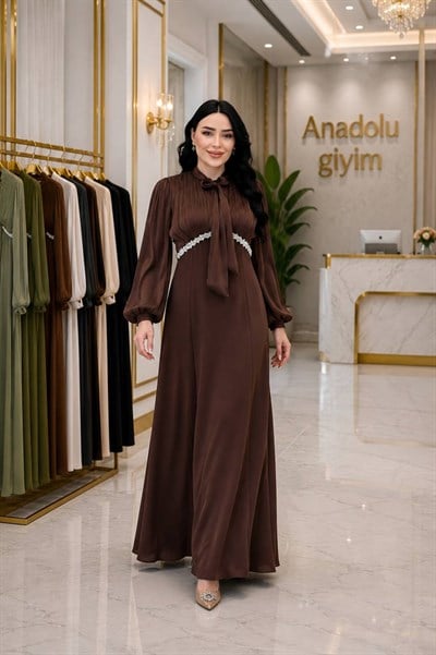 Organz Detay Fularlı Krep Elbise 5570 T-26 Kahverengi