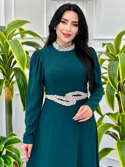 Yaka Bel Taşlı Krep Elbise 24y69el t-24 Zümrüt Yeşil