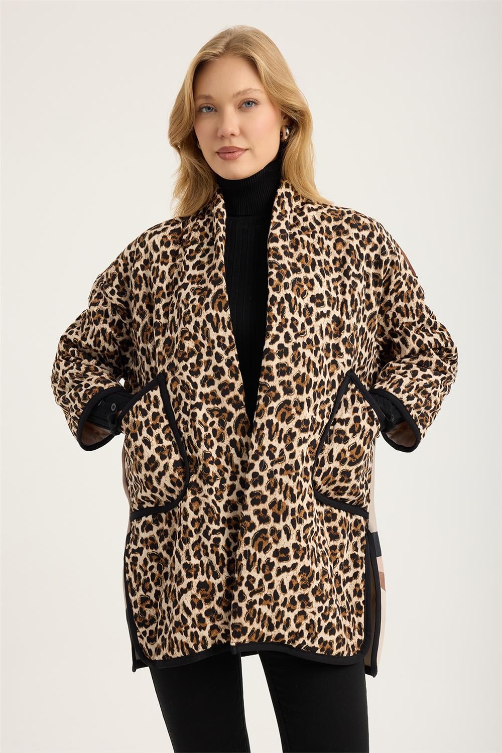 Leopar Sırtı Yıldız Varklı Ceket