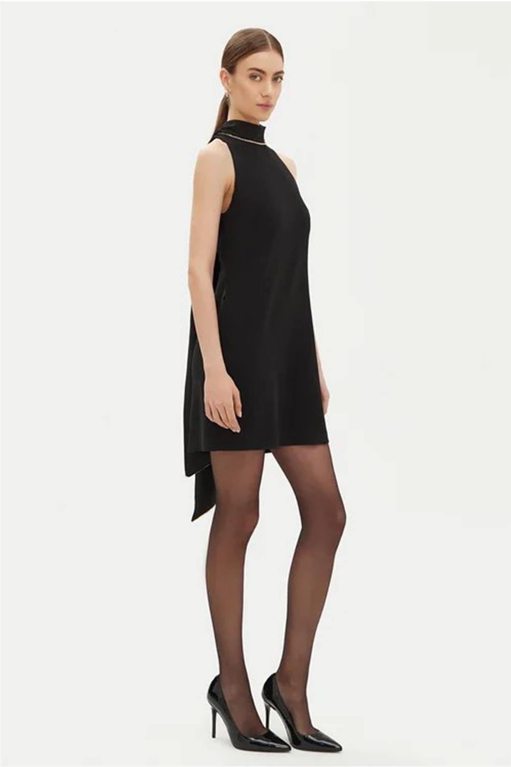 Zincirli Kuşak Bağlı Elbise