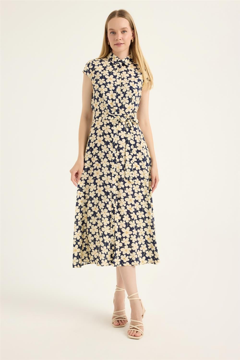 Menekşe Desenli Elbise