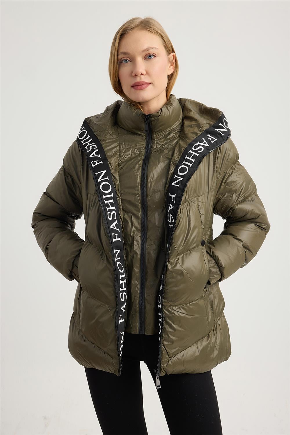 Kapşonu Yazılı Puffer Mont