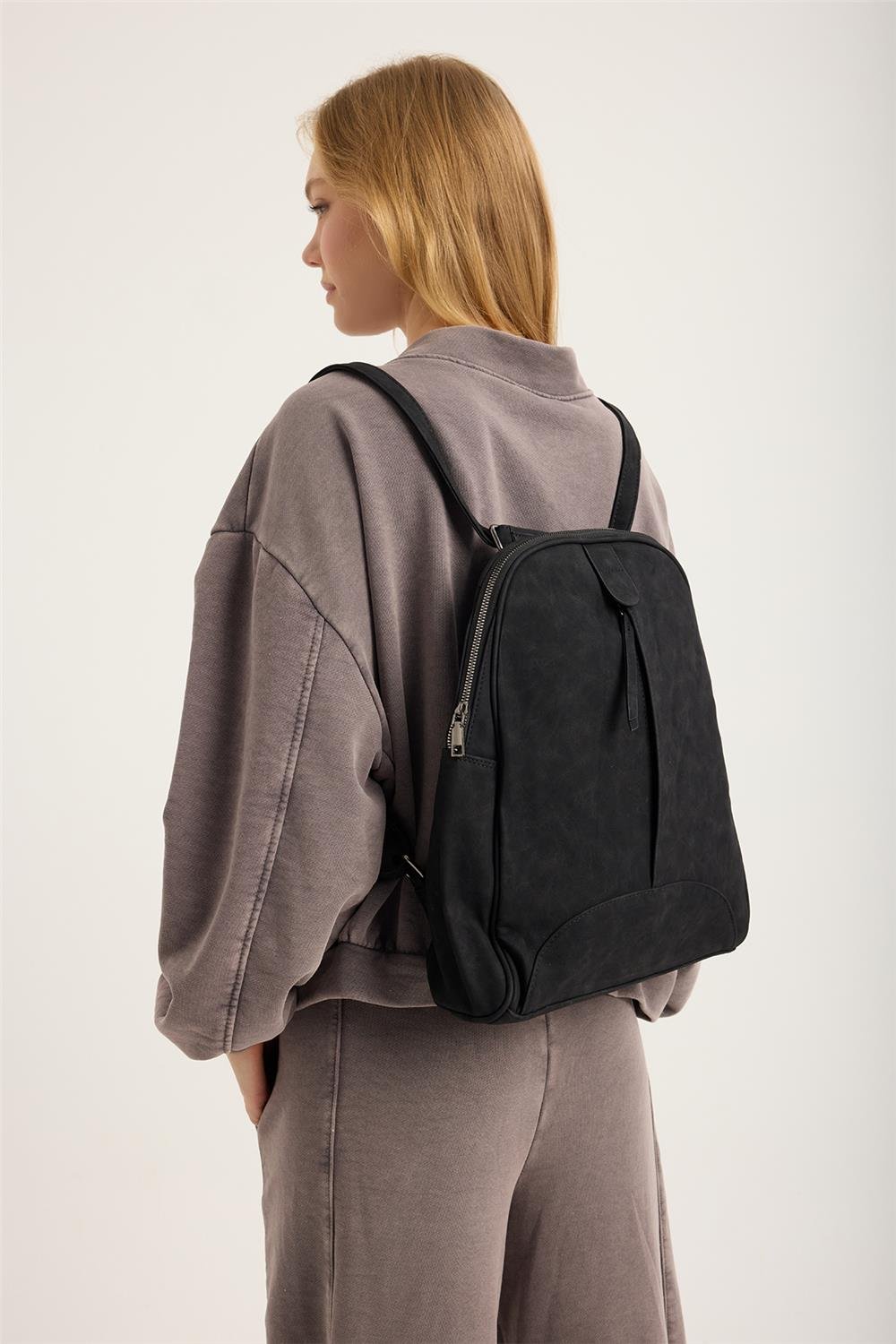 Parça Dikişli Sırt Çanta